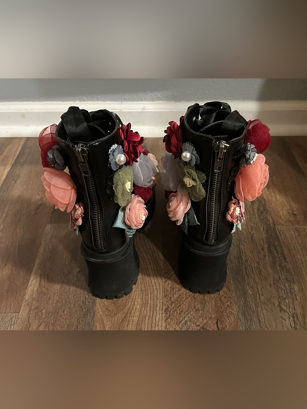 Widow Cast Your Light Boots - Size 8 - Picture 4 of 4